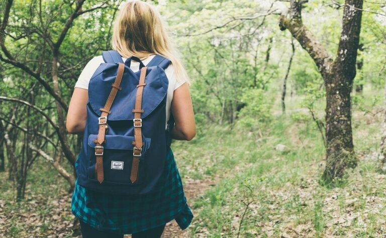 Hiking Backpacks with Water Bladder